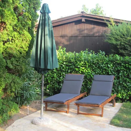 Zvezdica*** With Garden